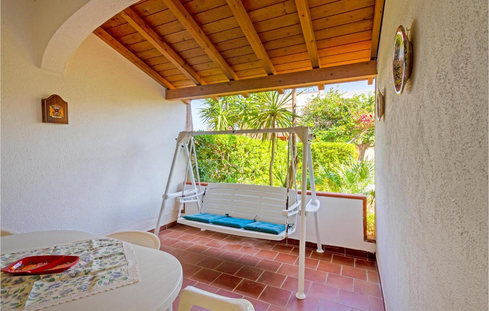 Awesome Home In Manduria With Kitchen Luaran gambar